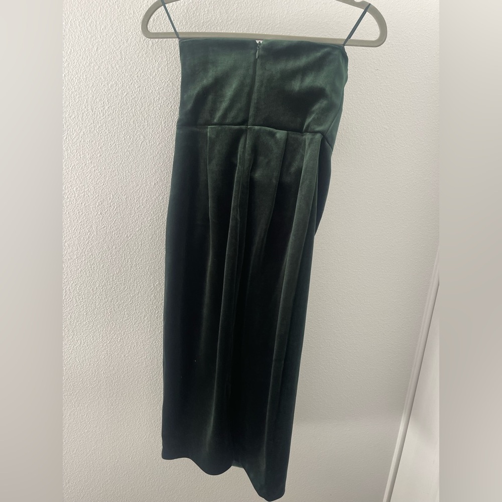 NWOT Express Strapless Velvet Dress in Forest Green - Picture 4 of 6